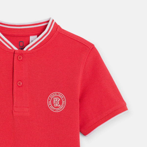 تيشيرت أحمر بأكمام قصيرة من قماش الجيرسيه المضلع للأولاد